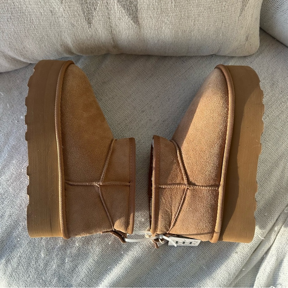 NWT Cushionaire Hippy Womens Platform
Ankle Boots Water-Resistant Genuine Suede - Picture 7 of 10